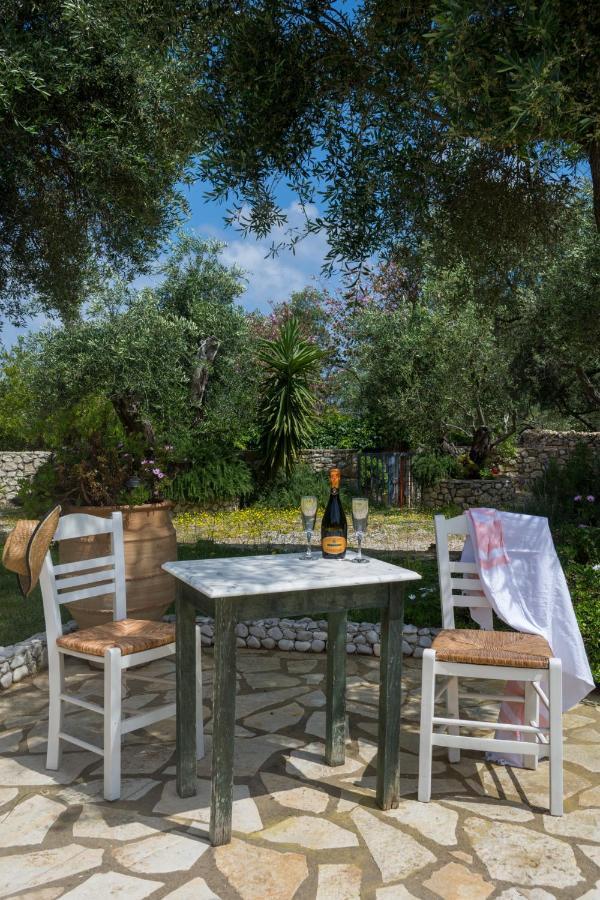 Villa Elaia Suites & Apartments No.5 Ґайос Екстер'єр фото